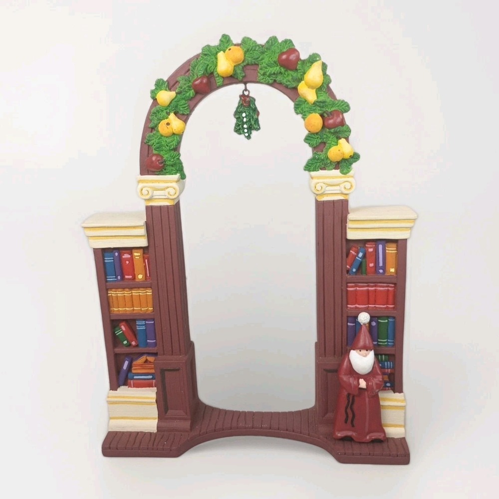 Department 56 All Through the House Under the Mistletoe Arch Christmas Village
